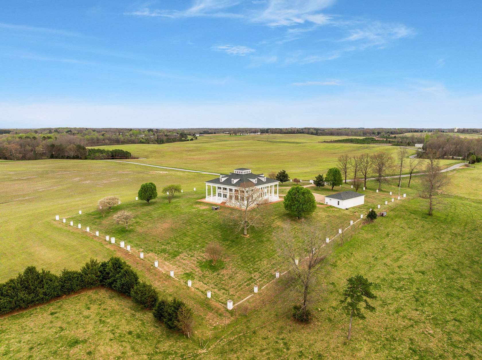 457 Acres of Agricultural Land for Sale in St. Joseph, Tennessee