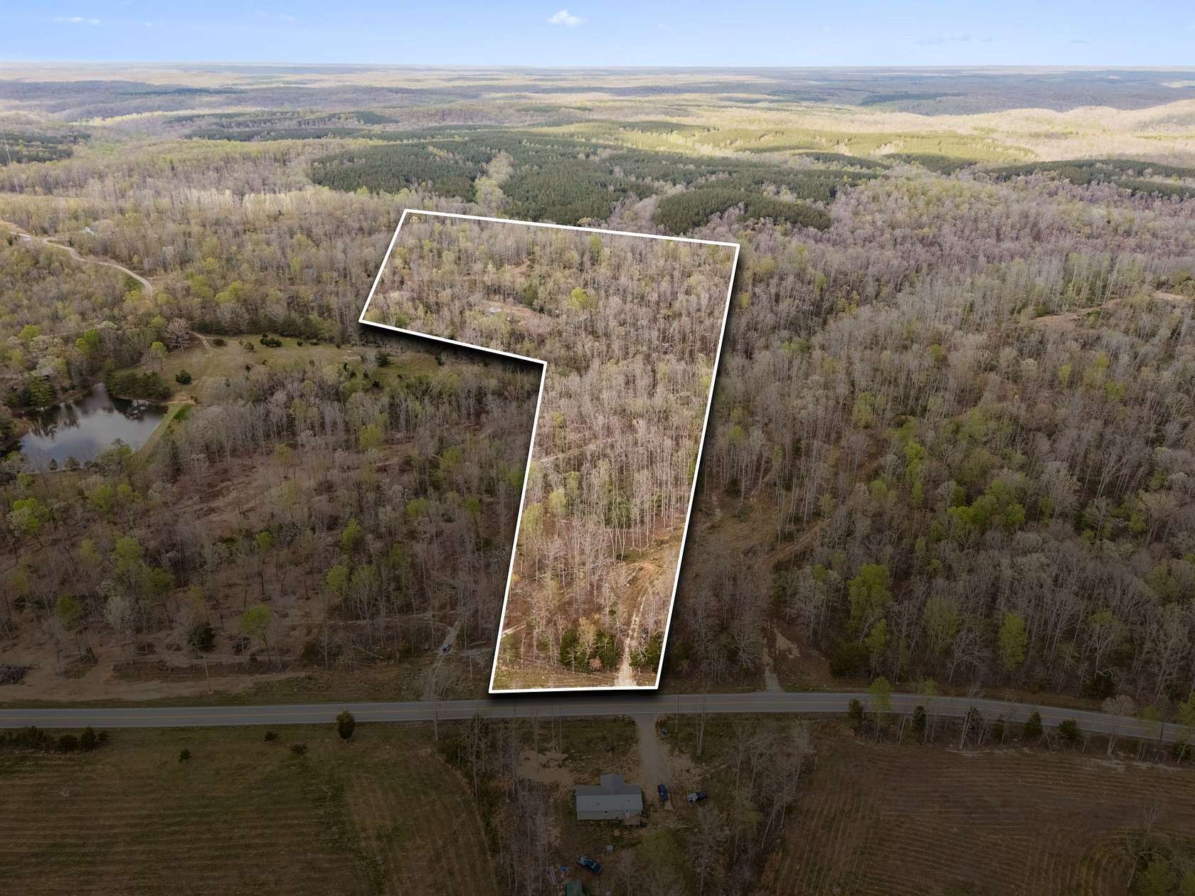 25 Acres of Recreational & Residential Land for Sale in Nunnelly, Tennessee