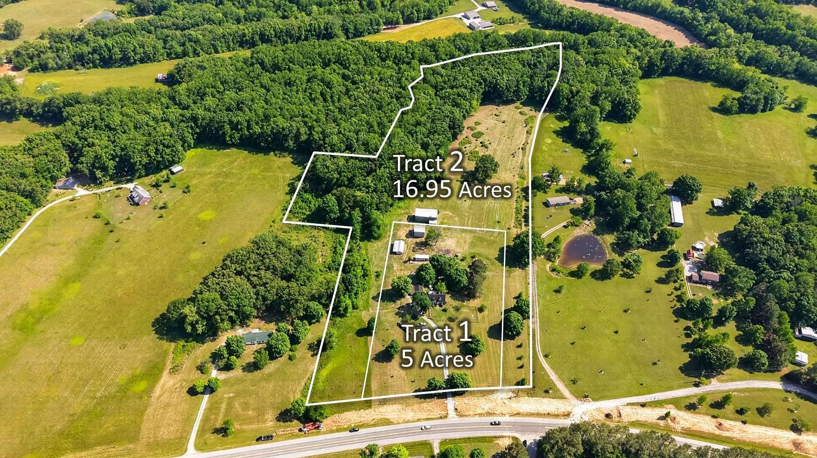 21.9 Acres of Land with Home for Auction in Portland, Tennessee