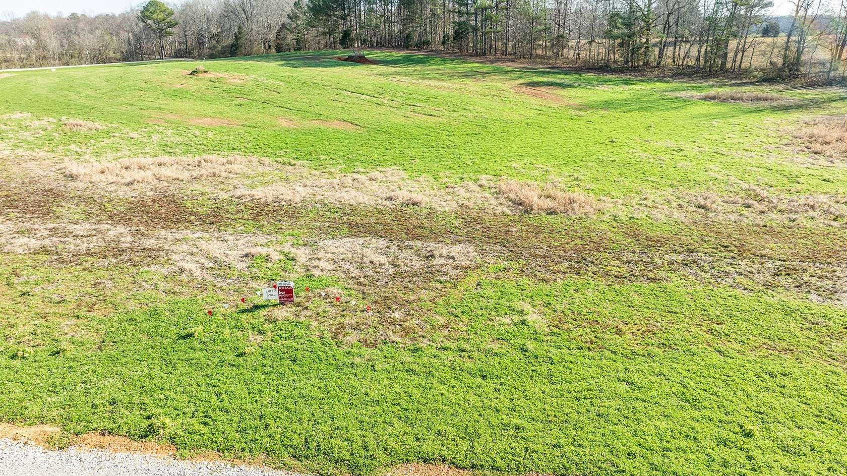 3.9 Acres of Residential Land for Sale in Leoma, Tennessee