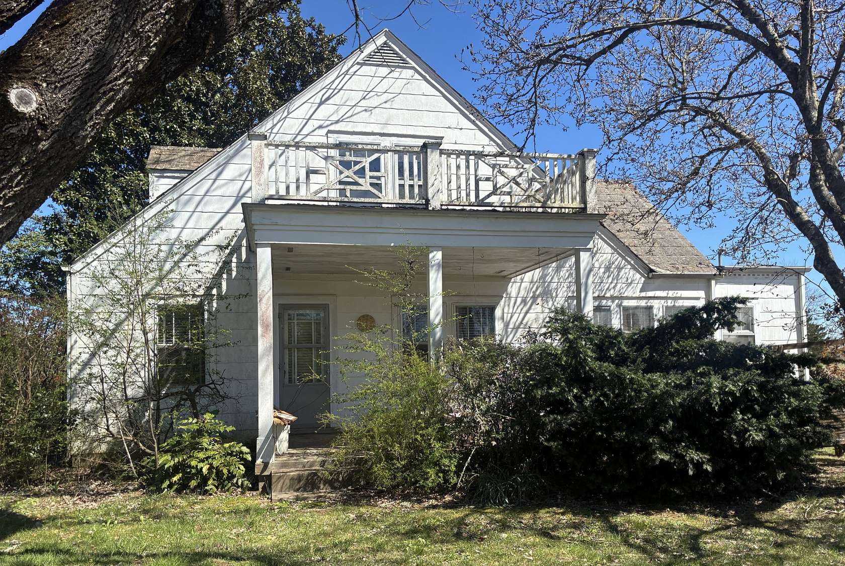 3 Acres of Land with Home for Auction in Loretto, Tennessee