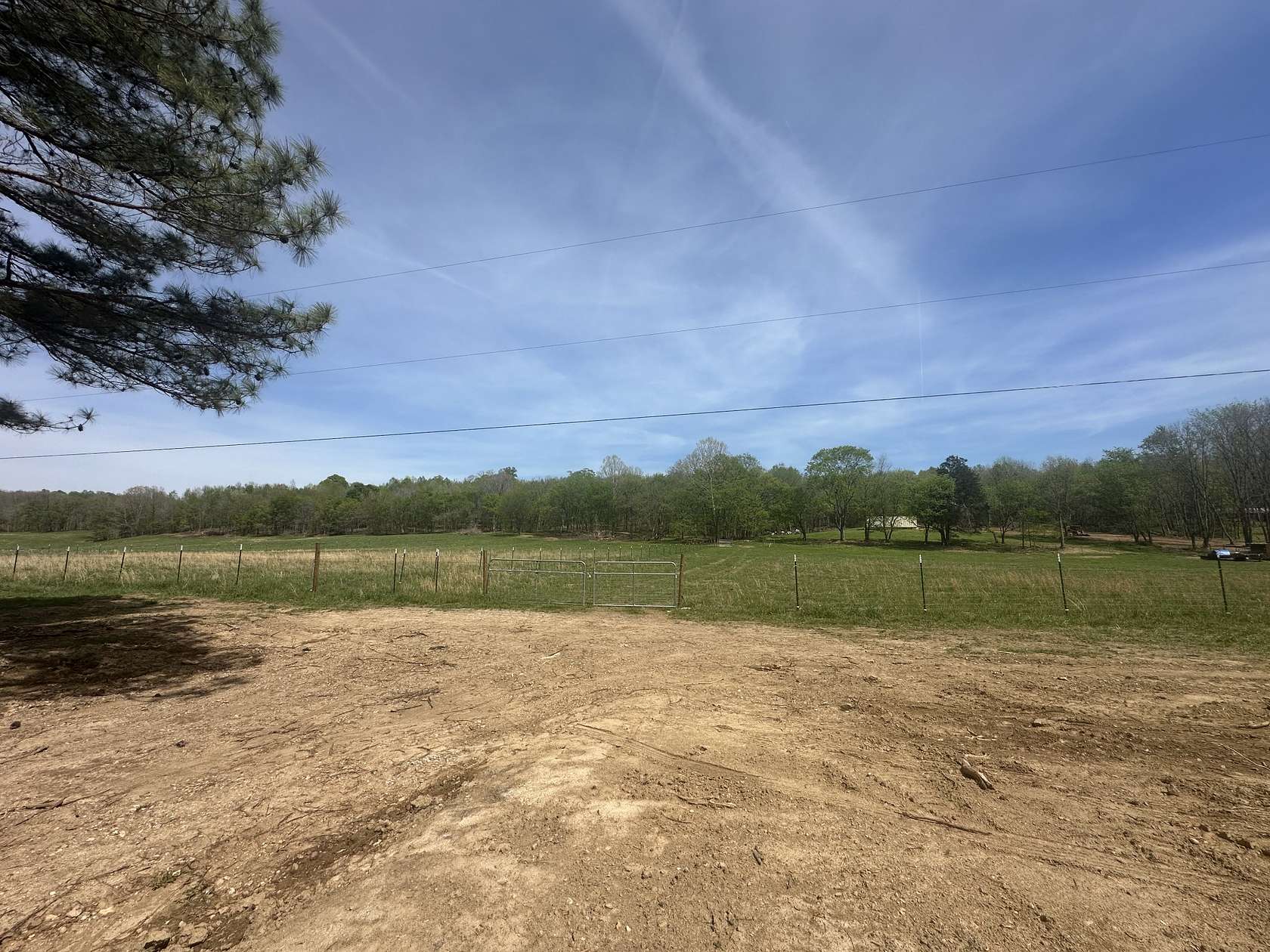 16.5 Acres of Land for Sale in Dover, Tennessee