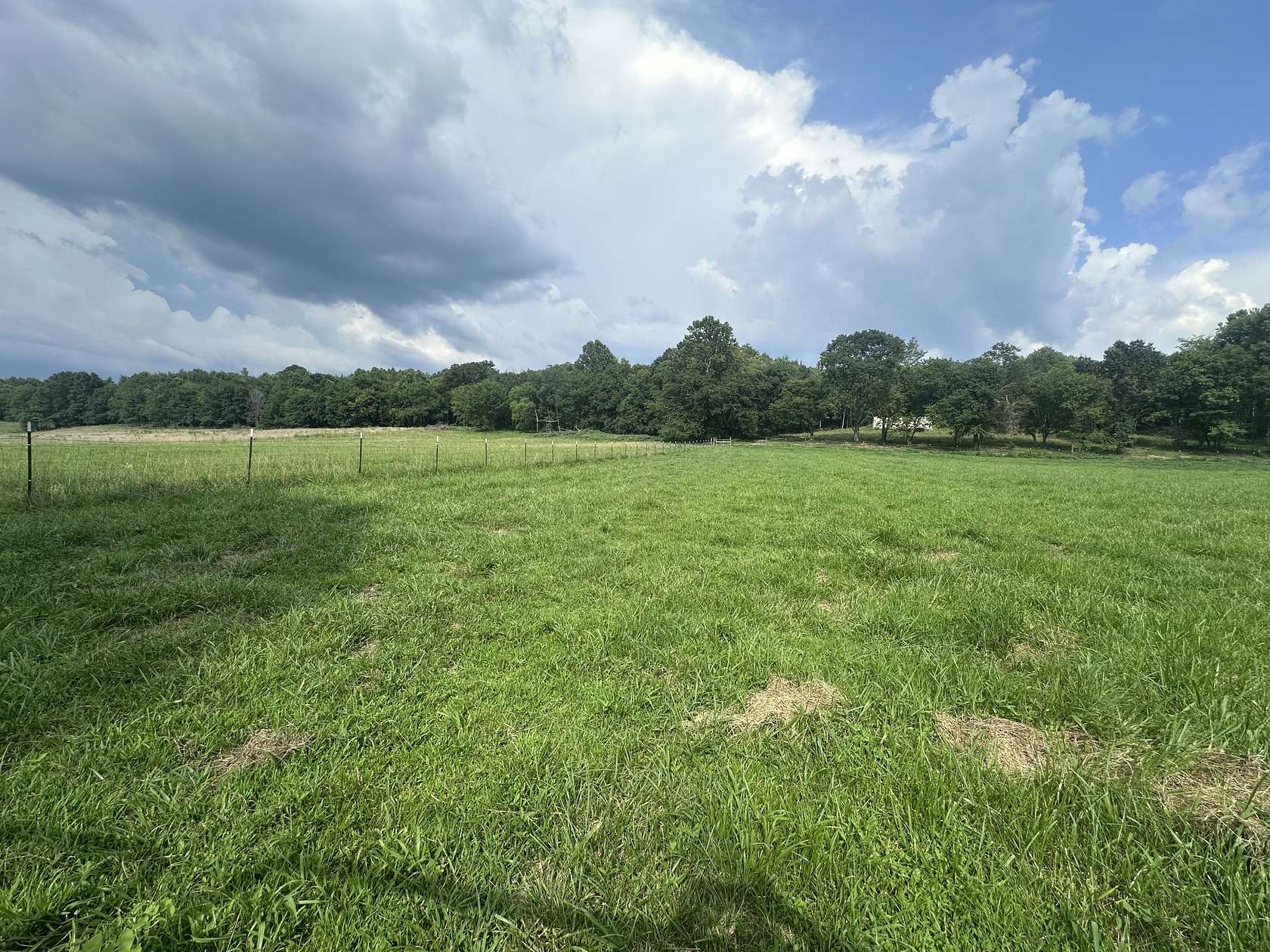 22 Acres of Land for Sale in Dover, Tennessee