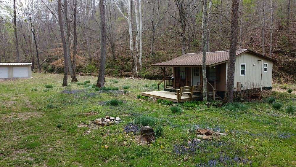 3.76 Acres of Land with Home for Auction in Nunnelly, Tennessee