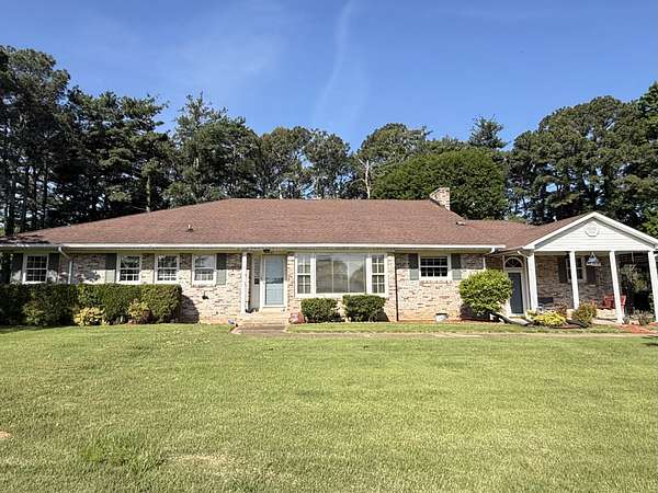 1.53 Acres of Land with Home for Sale in Lewisburg, Tennessee