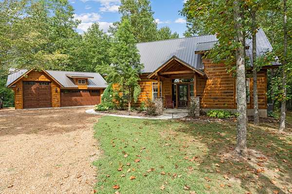 6.88 Acres of Land with Home for Sale in Franklin, Tennessee