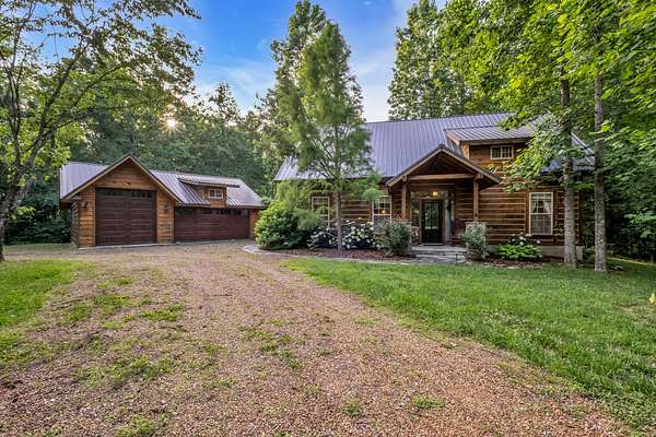 6.88 Acres of Land with Home for Sale in Franklin, Tennessee