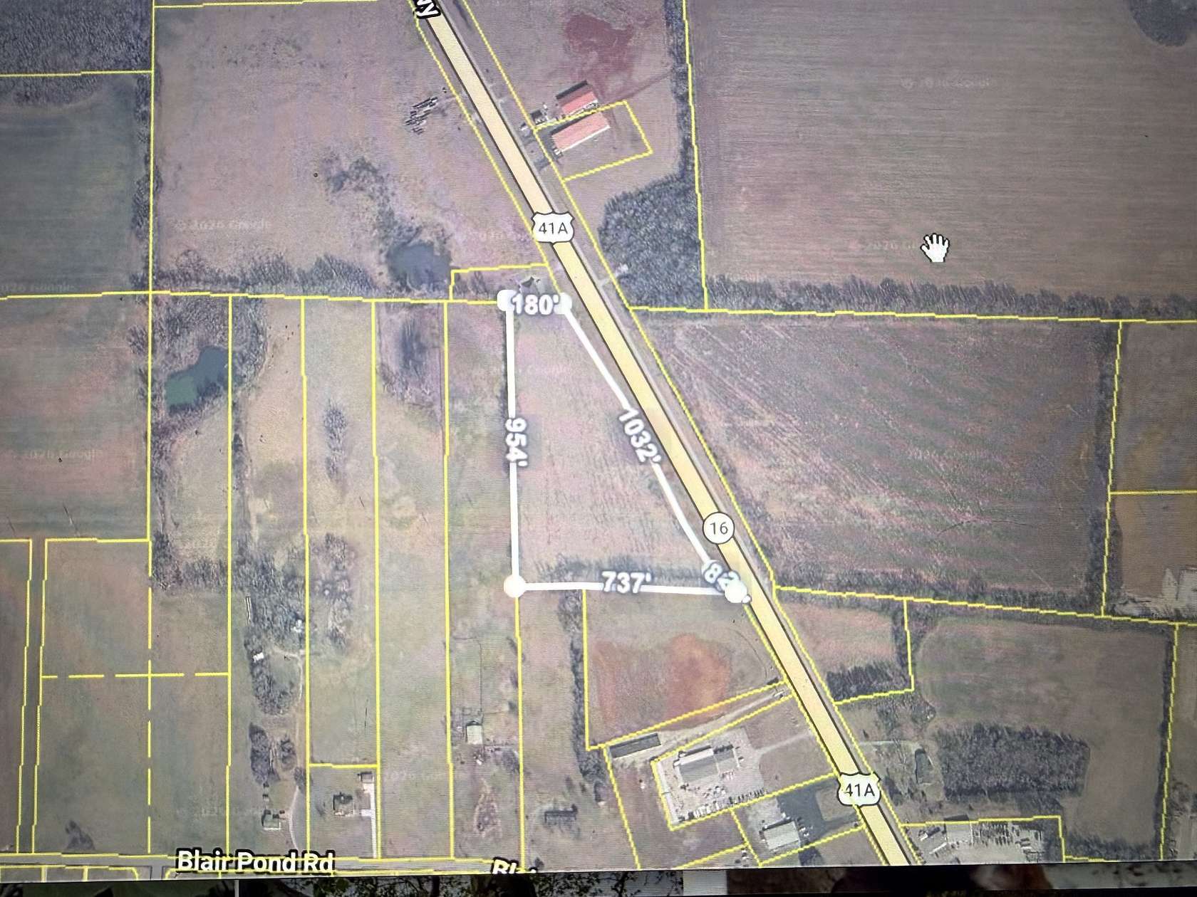 9.42 Acres of Residential Land for Sale in Winchester, Tennessee