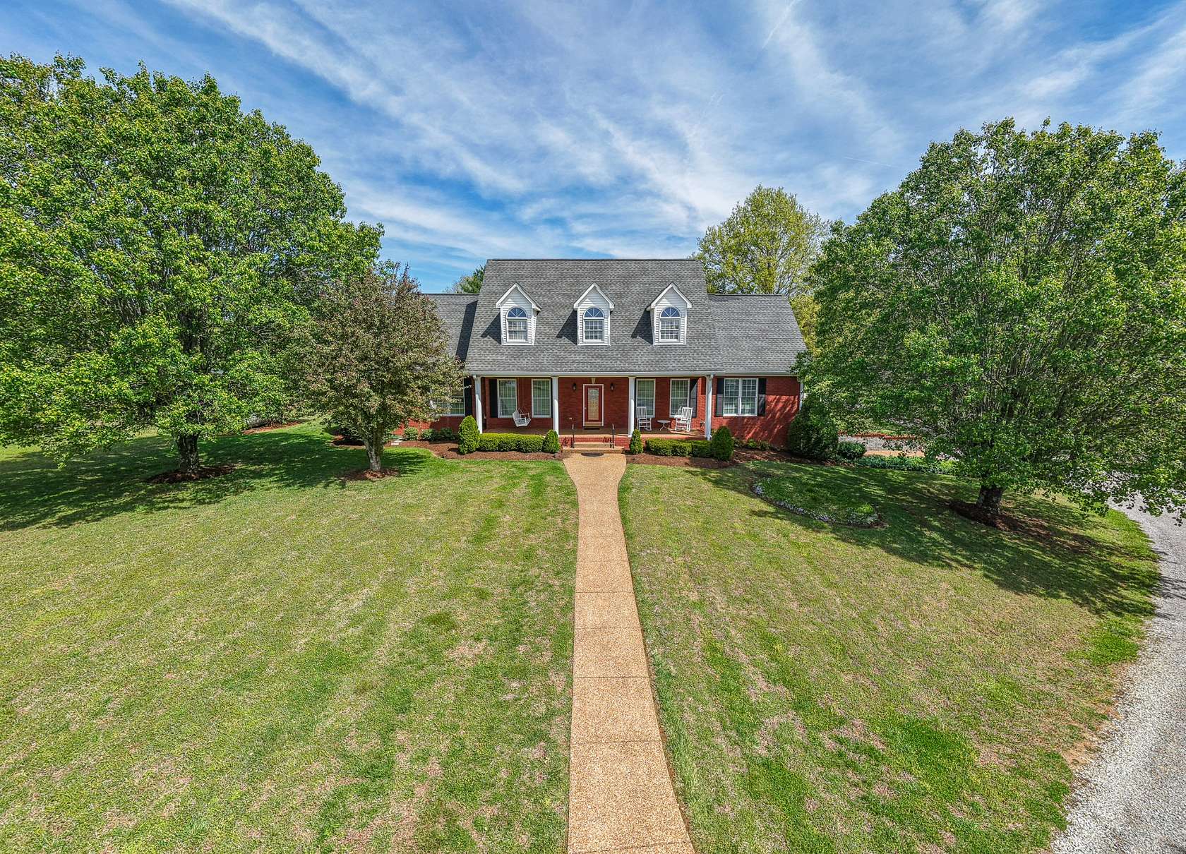 13 Acres of Land with Home for Sale in Thompson's Station, Tennessee