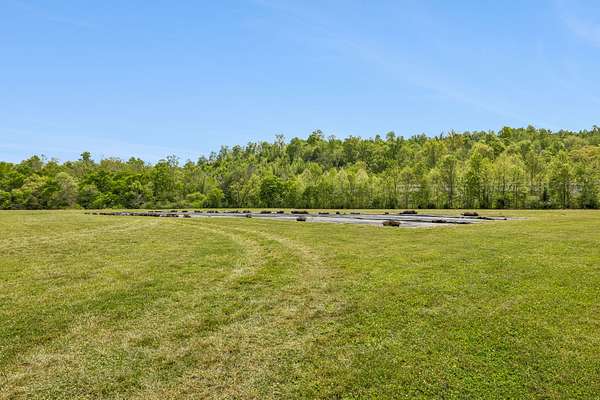 18.8 Acres of Improved Mixed-Use Land for Sale in Pulaski, Tennessee