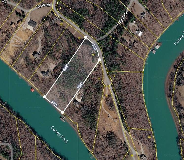 5.32 Acres of Residential Land for Sale in Quebeck, Tennessee