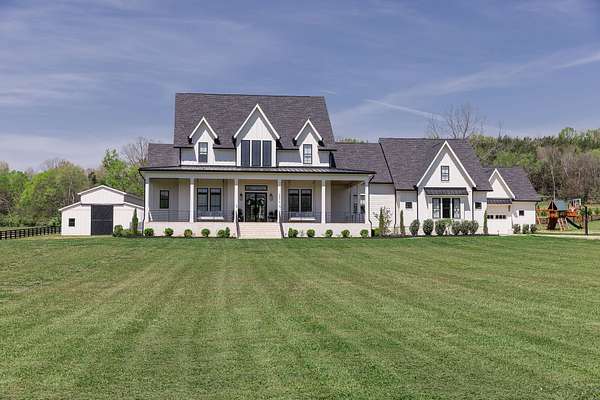 5 Acres of Land with Home for Sale in Franklin, Tennessee