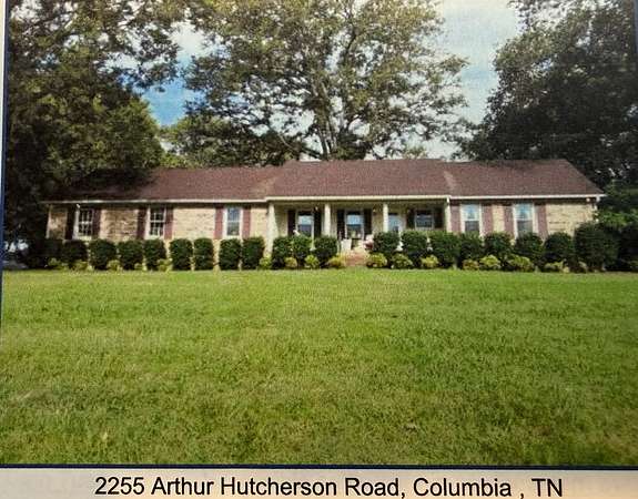 19.1 Acres of Land with Home for Auction in Columbia, Tennessee