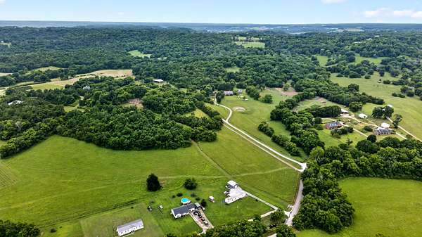 19.1 Acres of Land with Home for Auction in Columbia, Tennessee