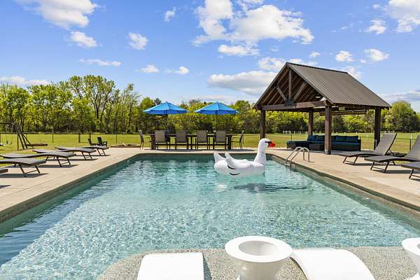 5.85 Acres of Land with Home for Sale in Lebanon, Tennessee