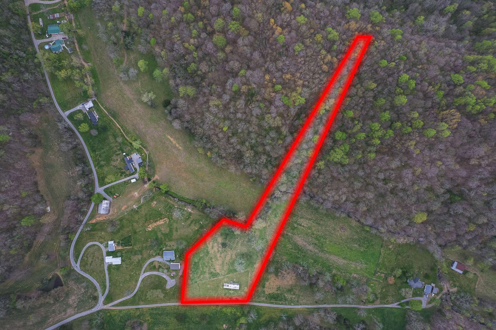 5 Acres of Residential Land for Sale in Manchester, Tennessee