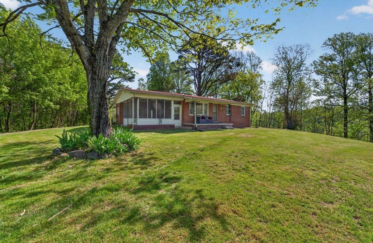 2.5 Acres of Land with Home for Sale in Buffalo Valley, Tennessee