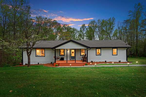 4.1 Acres of Land with Home for Sale in Franklin, Tennessee