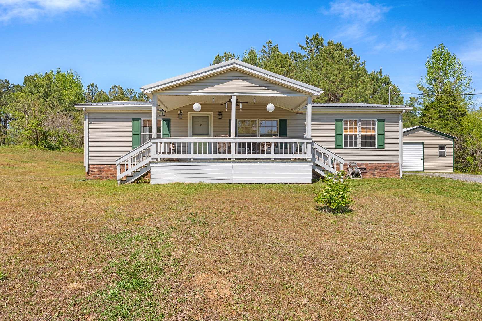 5.68 Acres of Land with Home for Sale in Paris, Tennessee