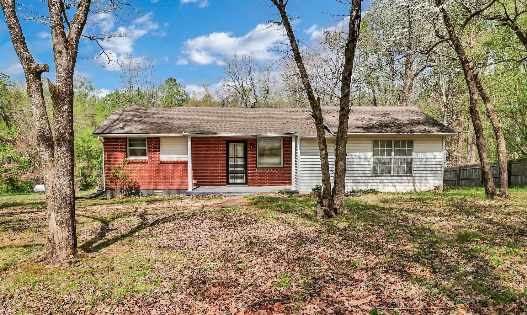 1.9 Acres of Land with Home for Sale in Clarksville, Tennessee