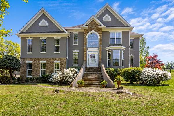 11 Acres of Land with Home for Sale in Calhoun, Georgia