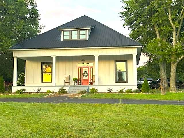 7.58 Acres of Land with Home for Sale in Shelbyville, Tennessee