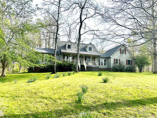 10 Acres of Land with Home for Sale in Franklin, Tennessee