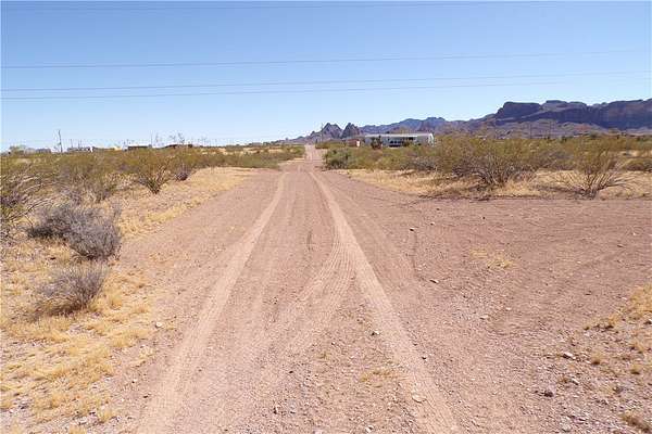 2.35 Acres of Residential Land for Sale in Golden Valley, Arizona