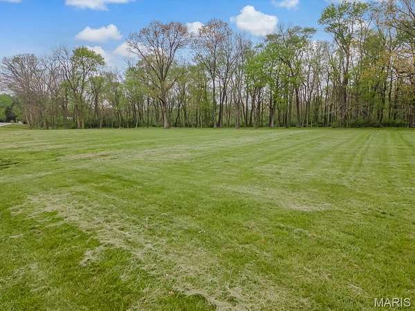 2.5 Acres of Residential Land for Sale in Columbia, Illinois
