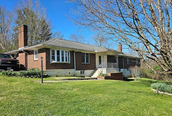 1.7 Acres of Land with Home for Sale in Tazewell, Virginia