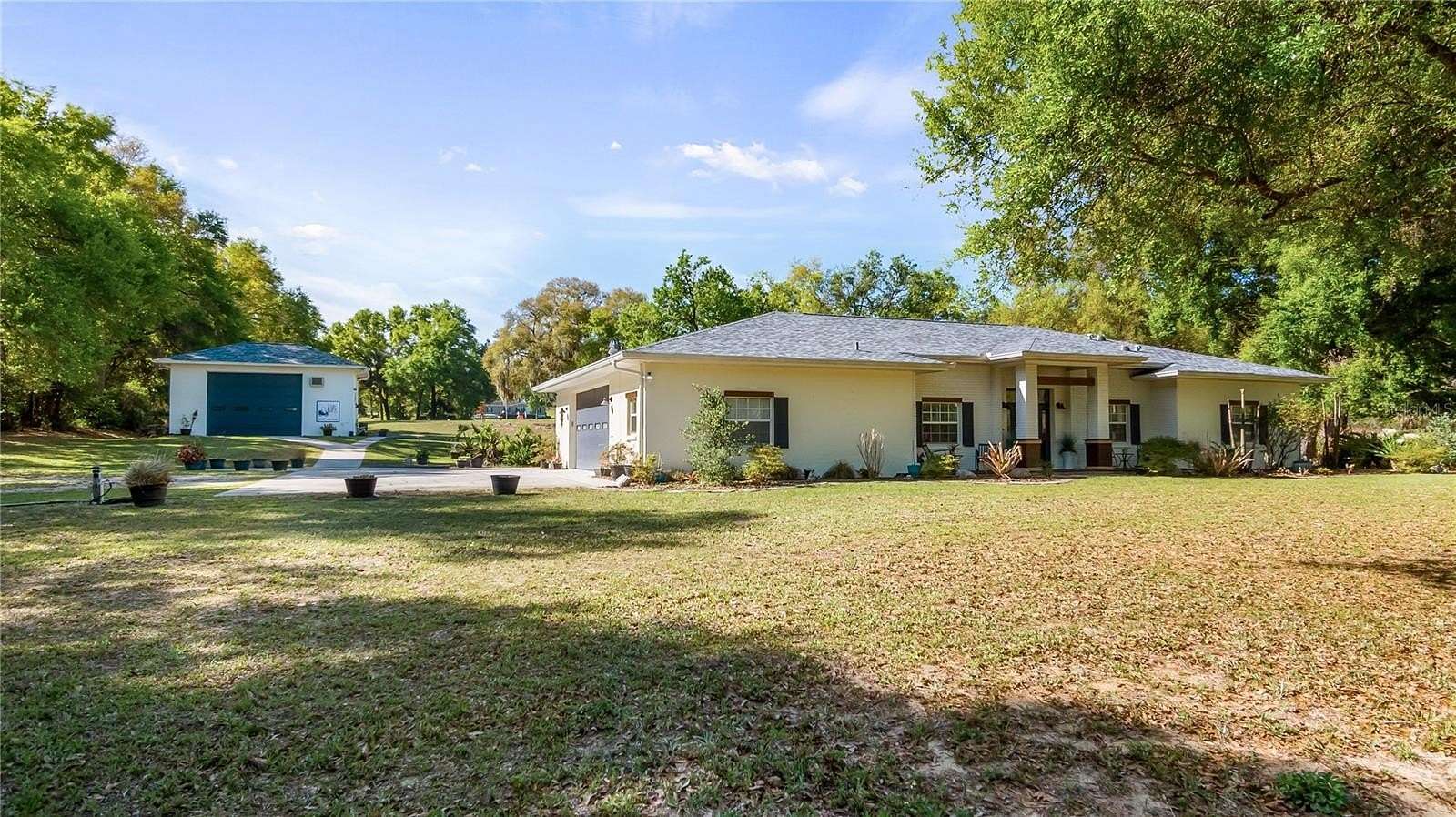 4.86 Acres of Land with Home for Sale in Clermont, Florida