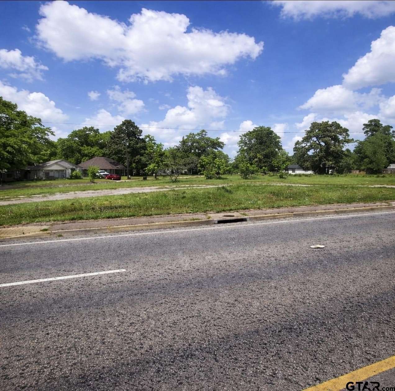 0.4 Acres of Commercial Land for Sale in Tyler, Texas