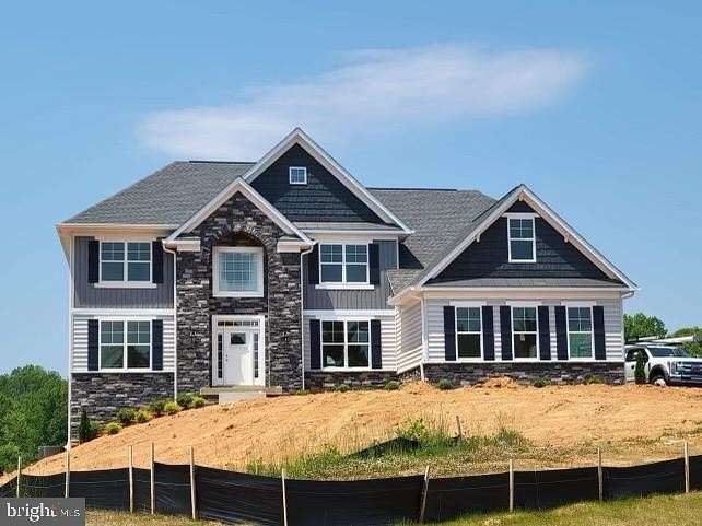 3.19 Acres of Land with Home for Lease in Fredericksburg, Virginia