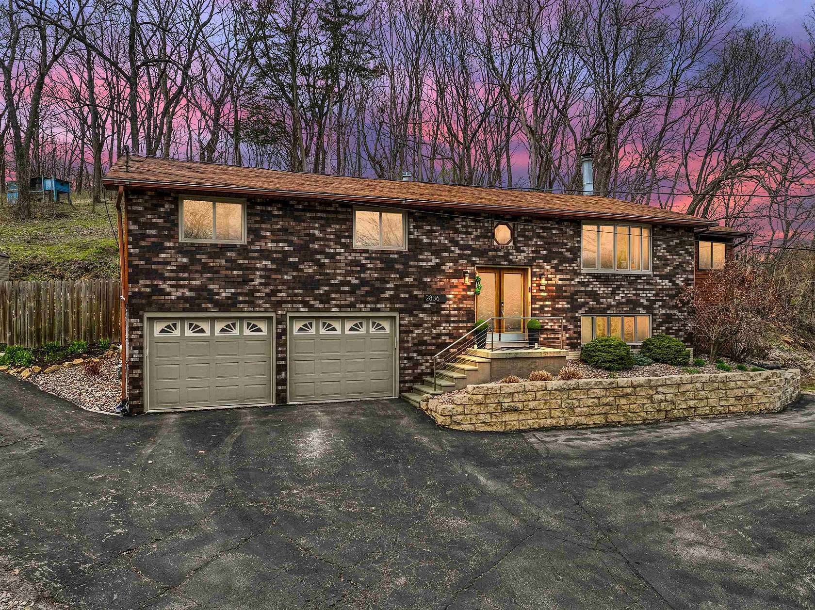 4.4 Acres of Land with Home for Sale in Dubuque, Iowa