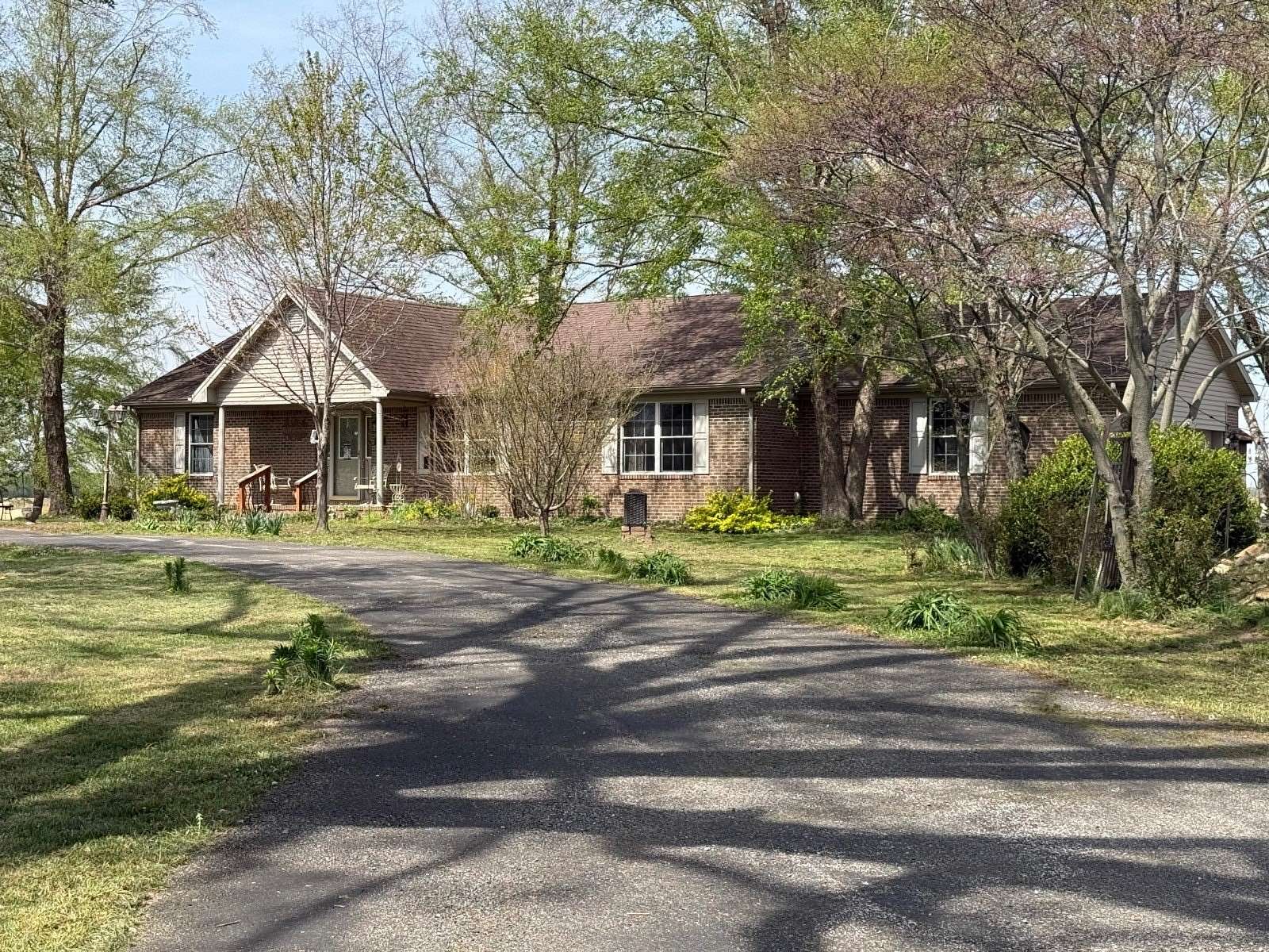 3 Acres of Land with Home for Sale in Carmi, Illinois