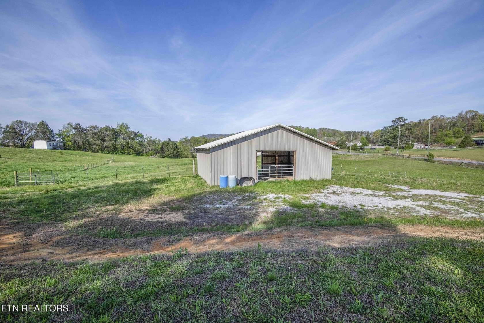 5 Acres of Land for Sale in Mascot, Tennessee