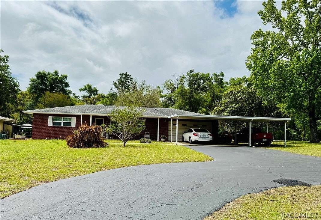 4.2 Acres of Land with Home for Sale in Inverness, Florida