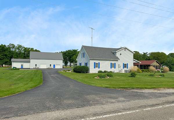 3.3 Acres of Land with Home for Sale in Monticello, Indiana