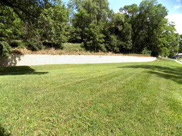 0.27 Acres of Residential Land for Sale in Sioux City, Iowa