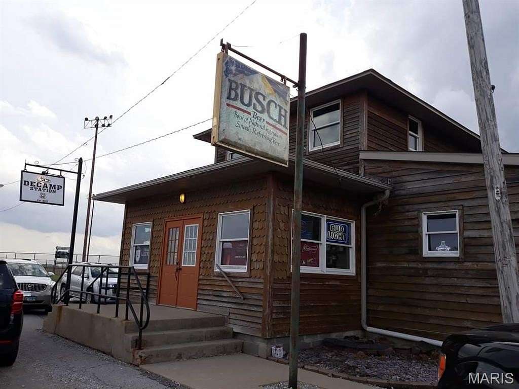 5.5 Acres of Commercial Land for Sale in Staunton, Illinois