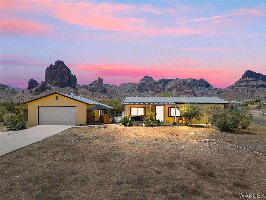 2 Acres of Land with Home for Sale in Golden Valley, Arizona