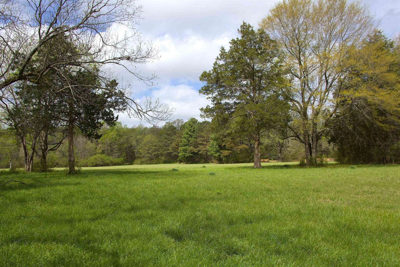 4.52 Acres of Land for Sale in La Grange, Tennessee