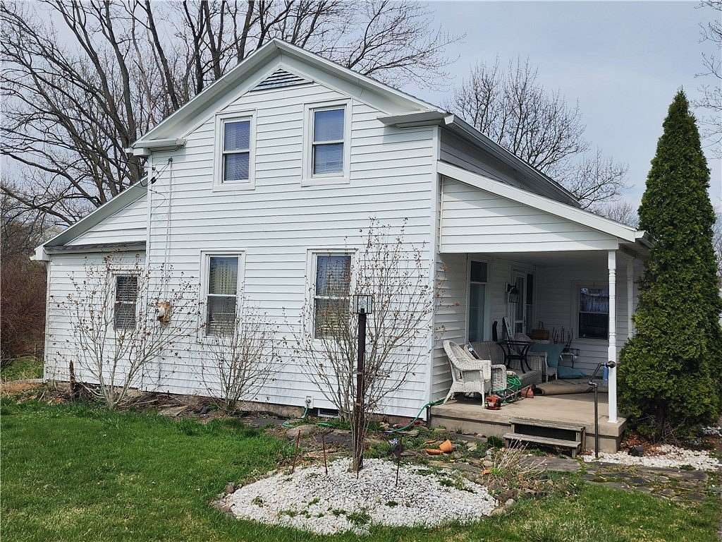 5 Acres of Land with Home for Sale in Auburn, New York