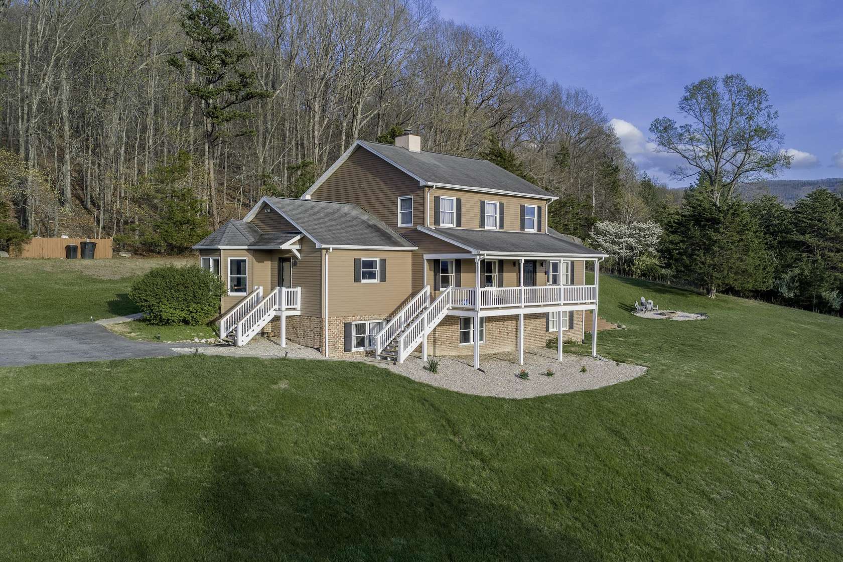 7 Acres of Land with Home for Sale in Vesuvius, Virginia