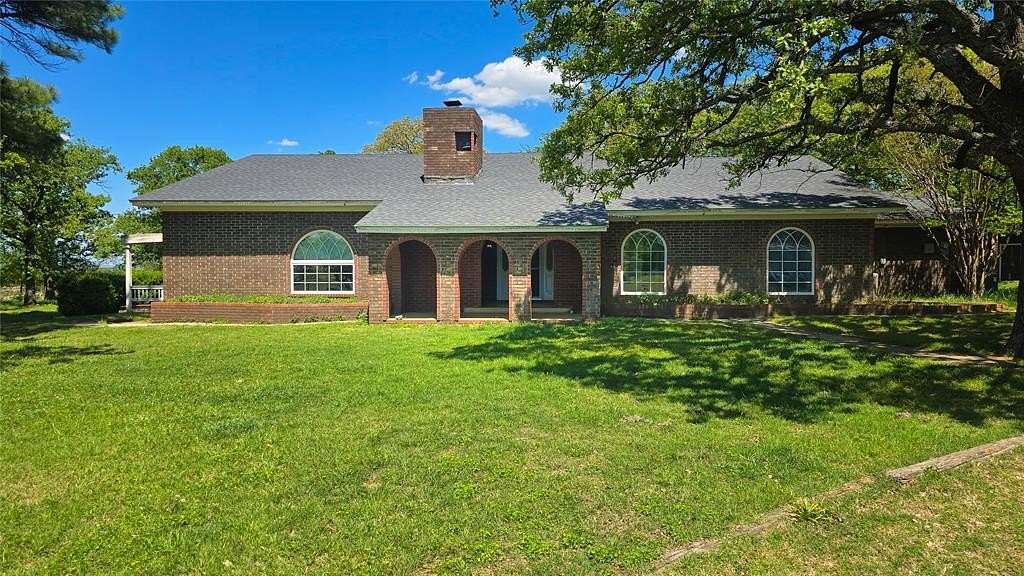 5 Acres of Land with Home for Sale in Ardmore, Oklahoma