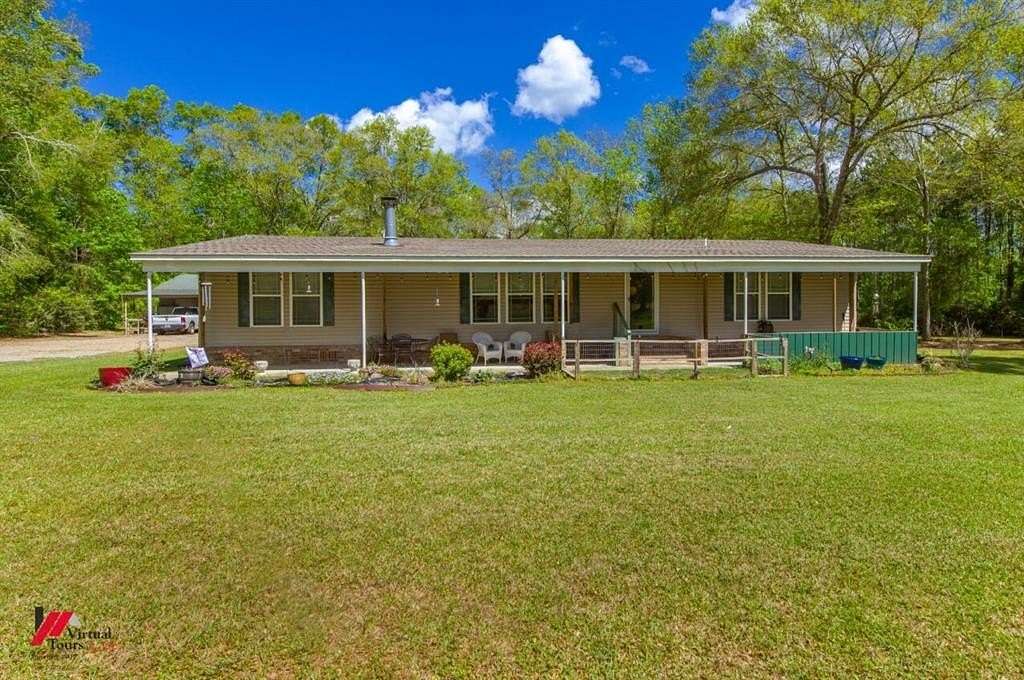 2.82 Acres of Land with Home for Sale in Coushatta, Louisiana