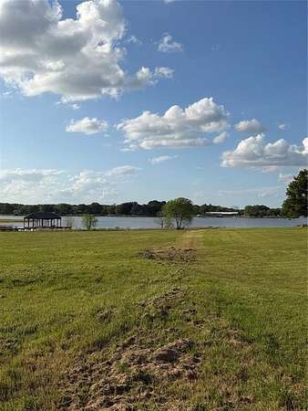 1.57 Acres of Residential Land for Sale in Bonham, Texas