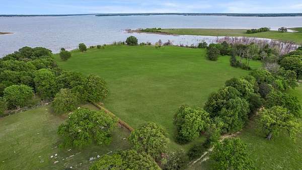 3.8 Acres of Residential Land for Sale in Telephone, Texas