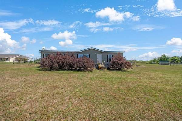 2.32 Acres of Land with Home for Sale in Ray City, Georgia
