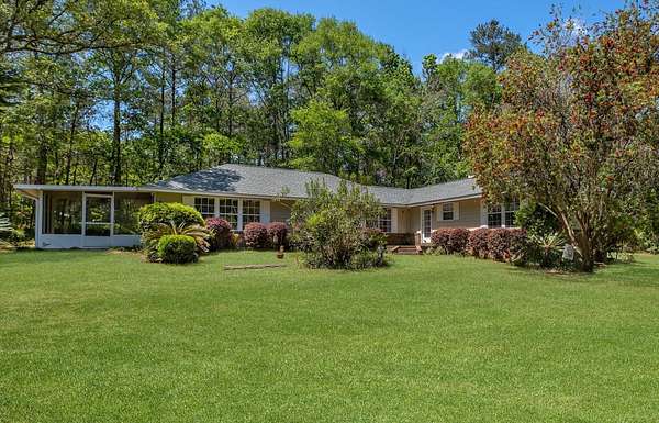 4.55 Acres of Land with Home for Sale in Thomasville, Georgia